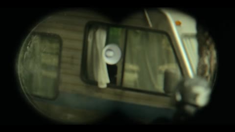 E8
